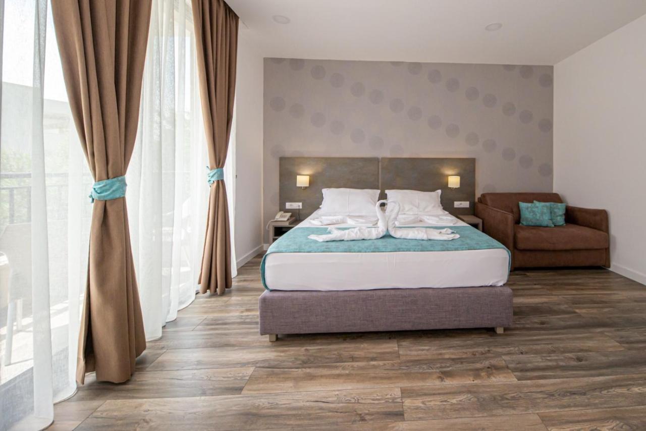 B&B Amfora Petrovac エクステリア 写真